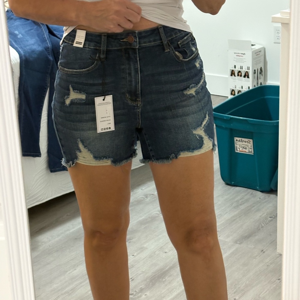 Judy Blue Dark Blue Distressed high waist Jean Shorts
